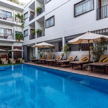 Popular Residence Hotel Siem Reap Exteriör bild