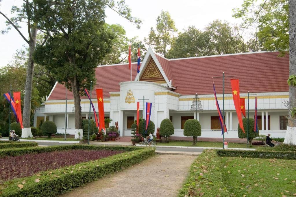 Popular Residence Hotel Siem Reap Exteriör bild