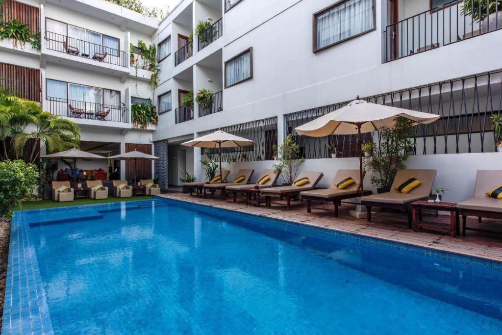 Popular Residence Hotel Siem Reap Exteriör bild